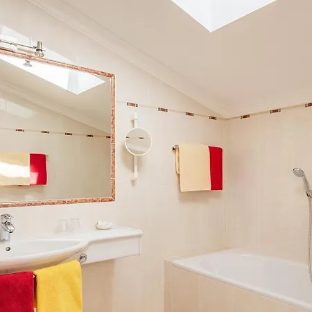 Unser Berghof Szálloda 4*